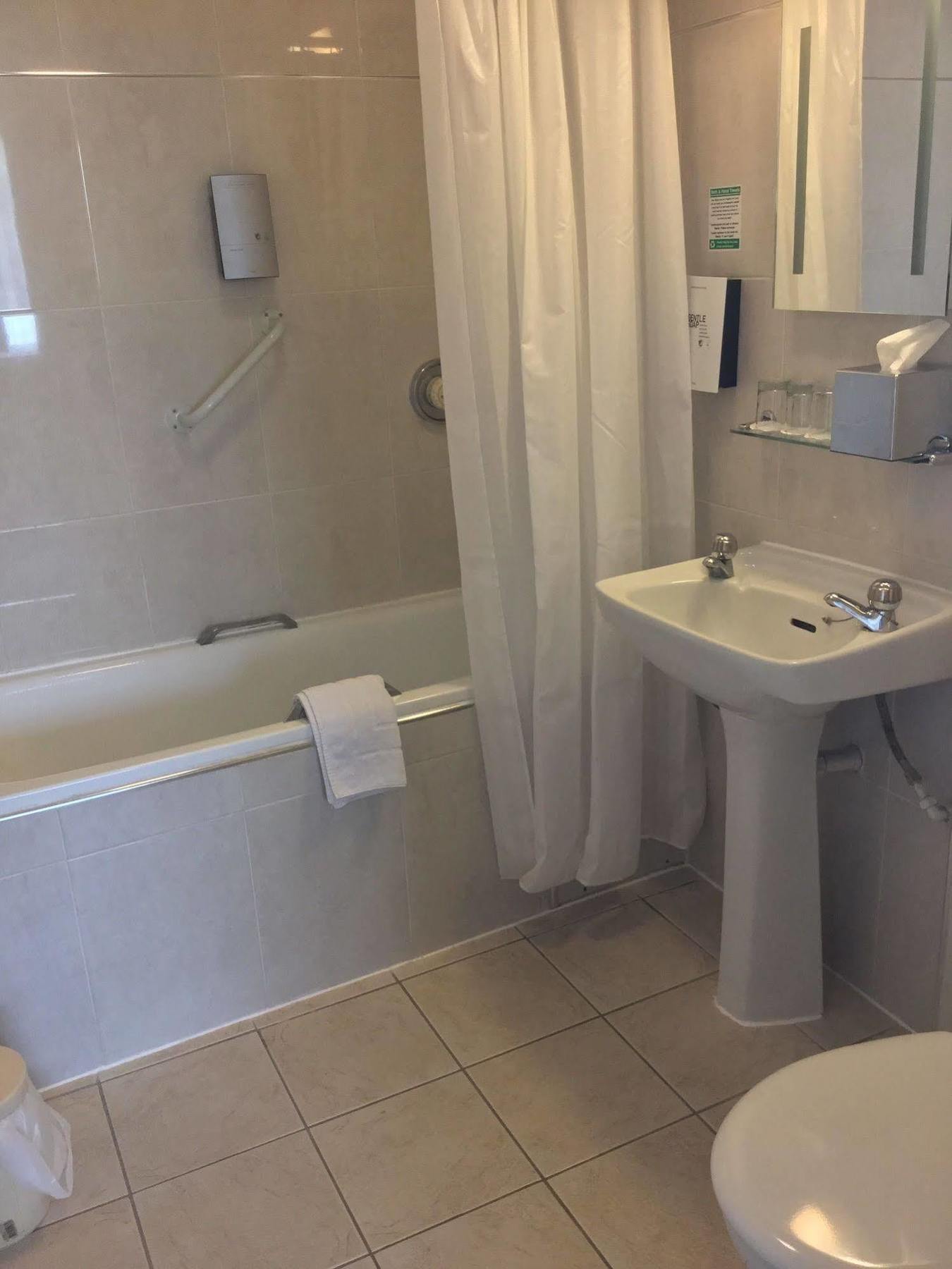 Ramada Crawley-gatwick Hotel